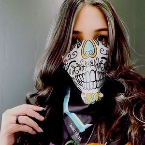BETSEY JOHNSON | BANDANA - SUGAR SKULL